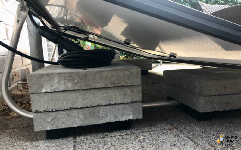 Hier siehst Du, wo Du die Gehwegplatten für die Halterungen platzieren musst.